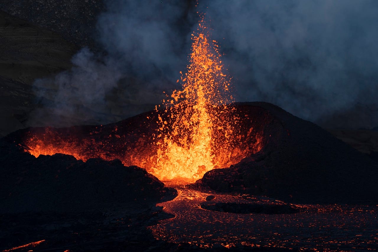 volcano in USA3